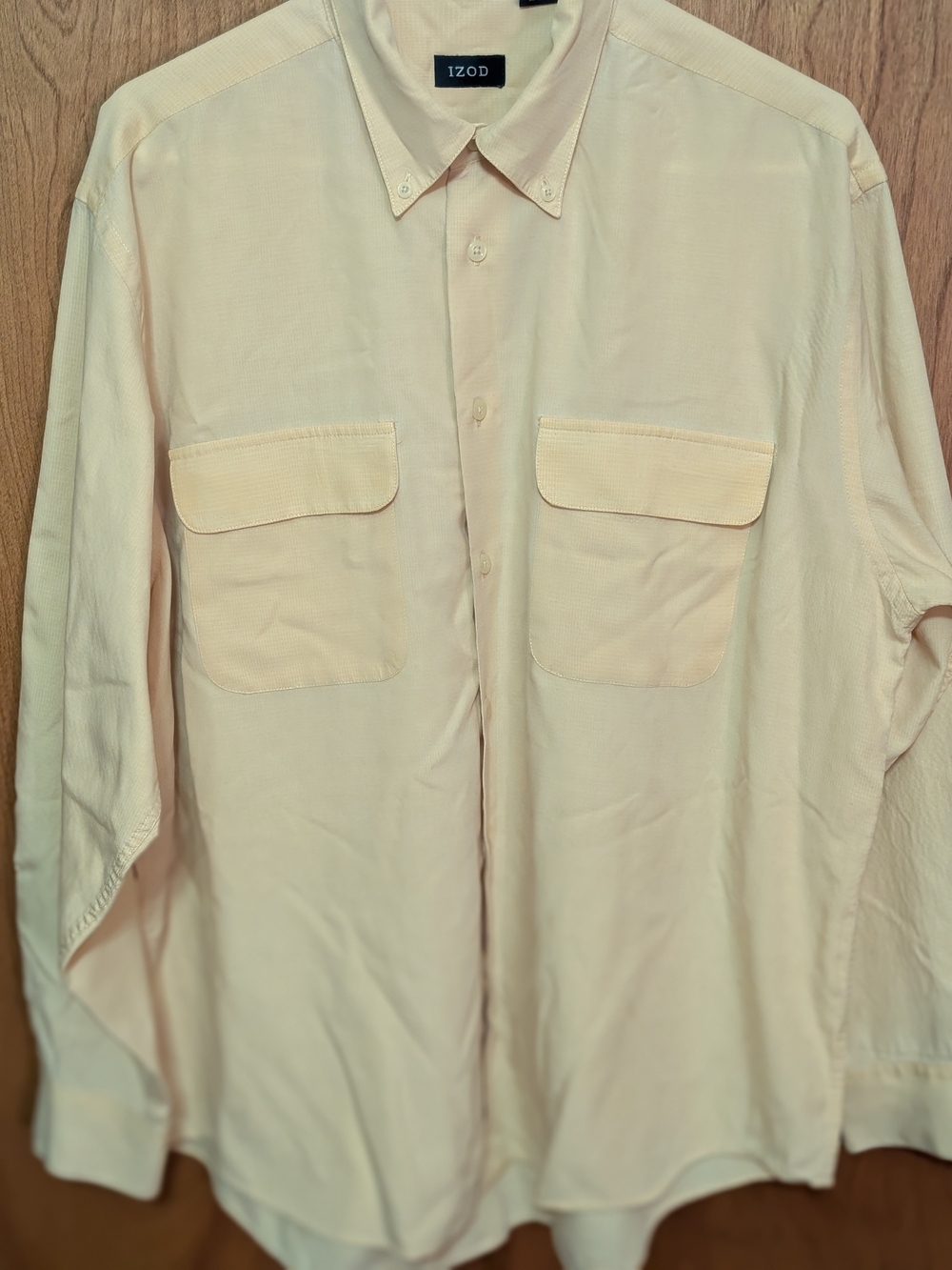 Izod Men's Pale Yellow Long-Sleeve Button-Down Shirt